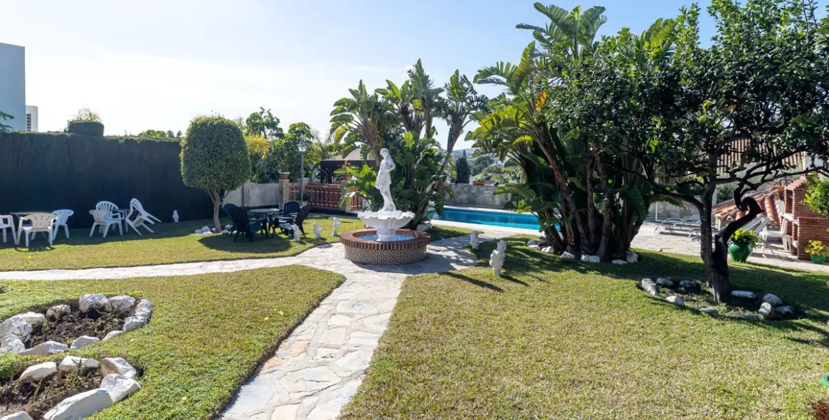 Продажа  отдельно стоящей виллы в Mijas 5