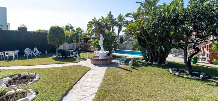 Продажа  отдельно стоящей виллы в Mijas 4