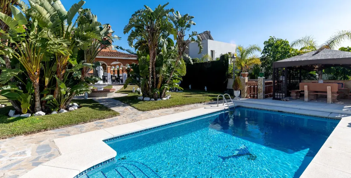 Продажа  отдельно стоящей виллы в Mijas 8