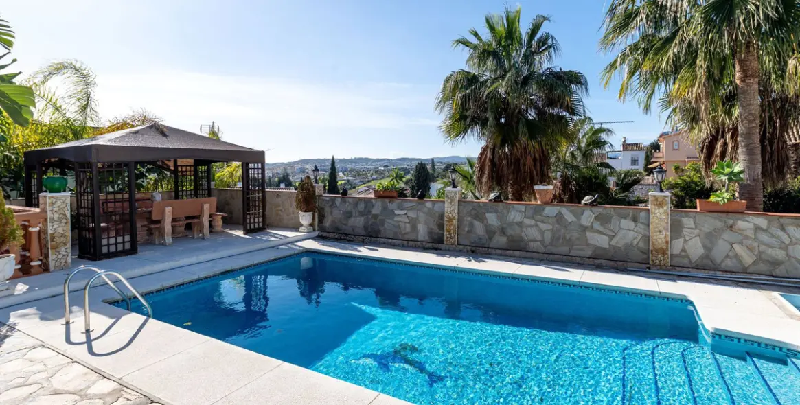 Продажа  отдельно стоящей виллы в Mijas 29