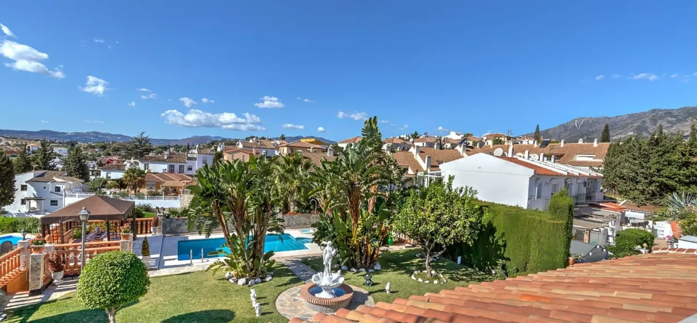 Sale of detached villa in Mijas 2