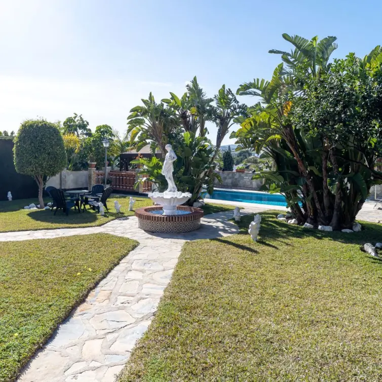 Sale of detached villa in Mijas