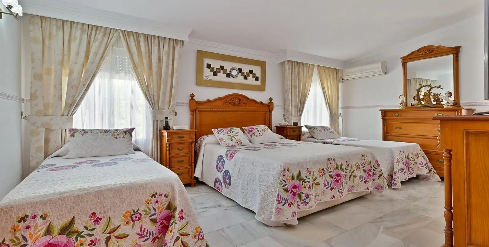 Sale of detached villa in Mijas 18