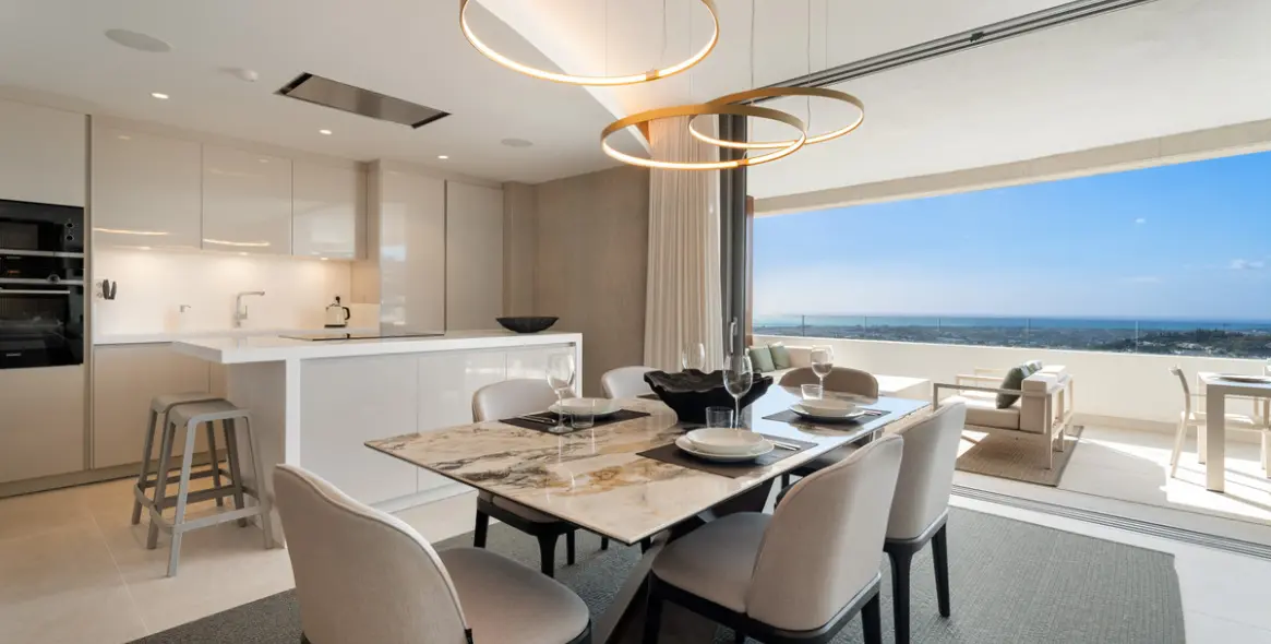 Venta de apartamento en planta media en Benahavís 5