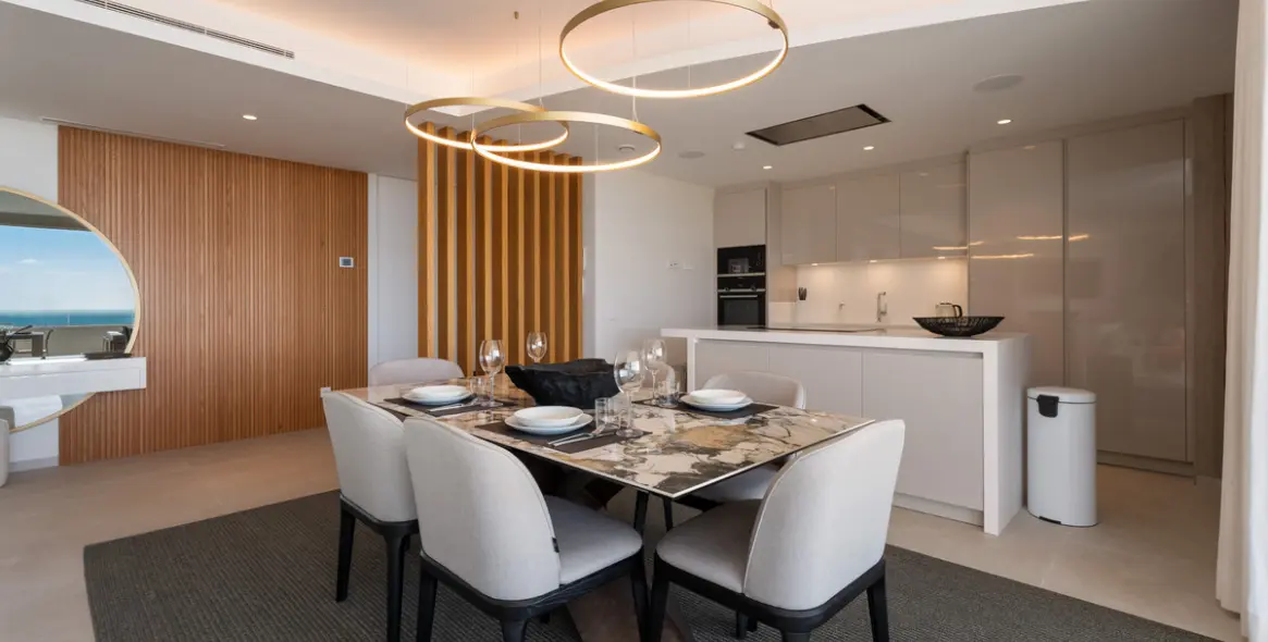 Venta de apartamento en planta media en Benahavís 8