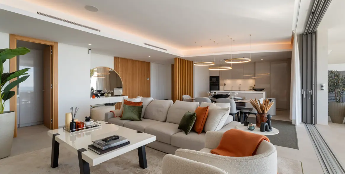 Venta de apartamento en planta media en Benahavís 15