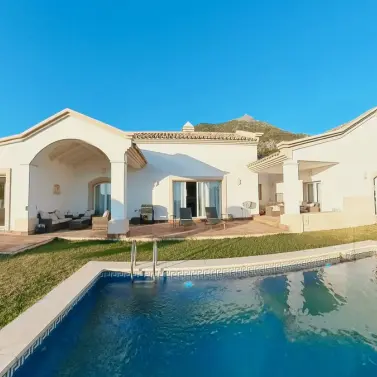 Venta de villa independiente en Sierra Blanca