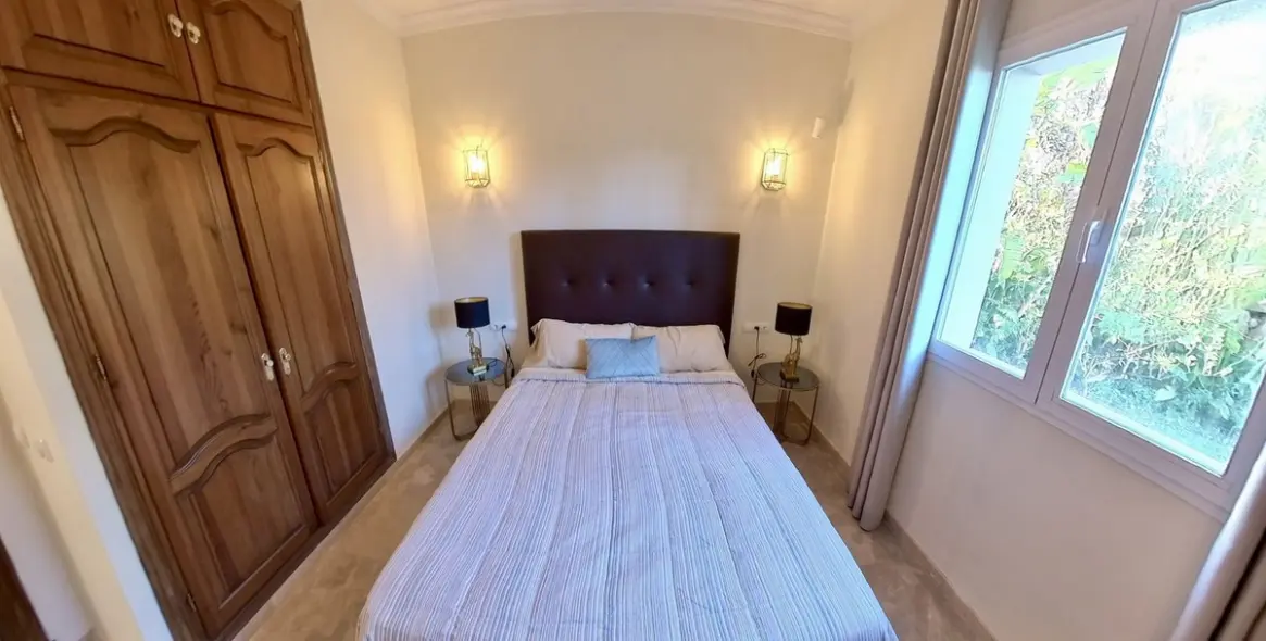 Sale of detached villa in Sierra Blanca 19