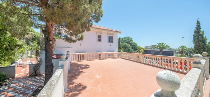 Venta de villa independiente en Marbella 2