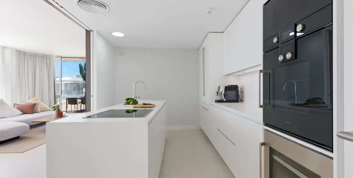 Venta de ático en Estepona 2