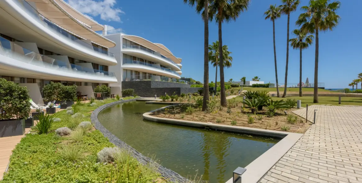 Venta de ático en Estepona 16