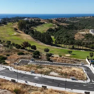 Venta de parcela residencial en Estepona