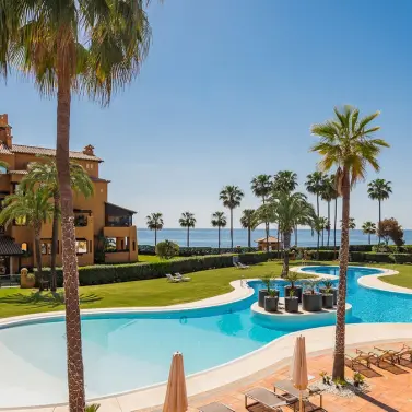 Venta de apartamento en planta baja en New Golden Mile