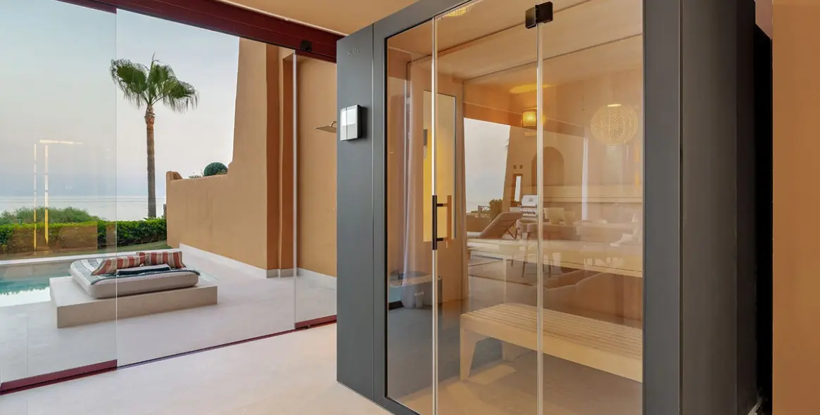 Venta de apartamento en planta baja en New Golden Mile 13