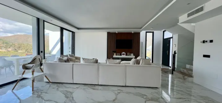 Venta de villa independiente en La Cala Golf 3