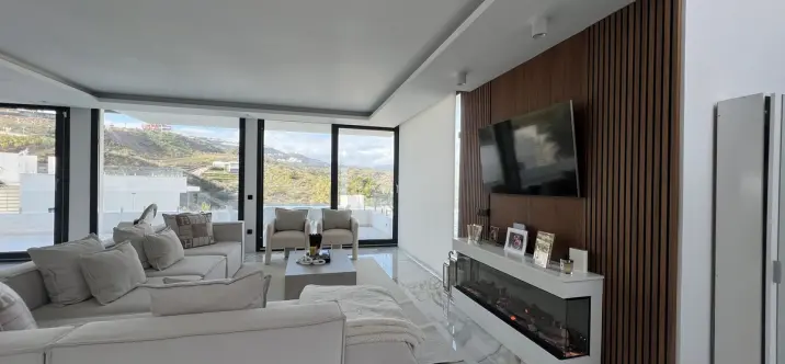 Venta de villa independiente en La Cala Golf 4