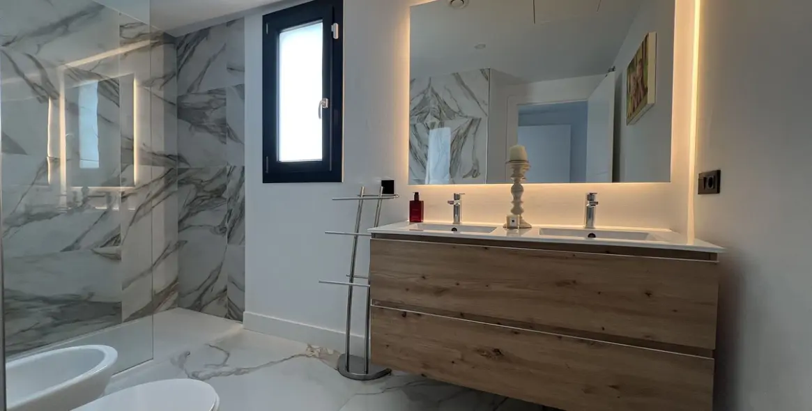 Venta de villa independiente en La Cala Golf 11