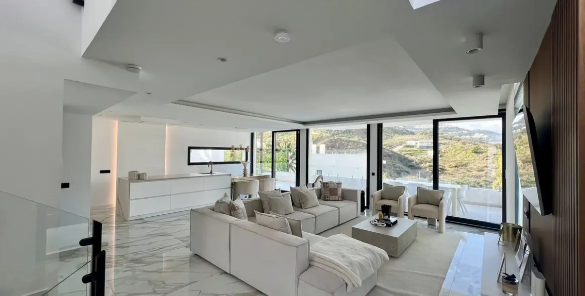 Sale of detached villa in La Cala Golf 1