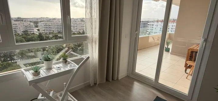 Long-term rent of penthouse in La Campana 4