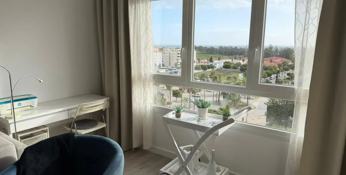 Long-term rent of penthouse in La Campana 8