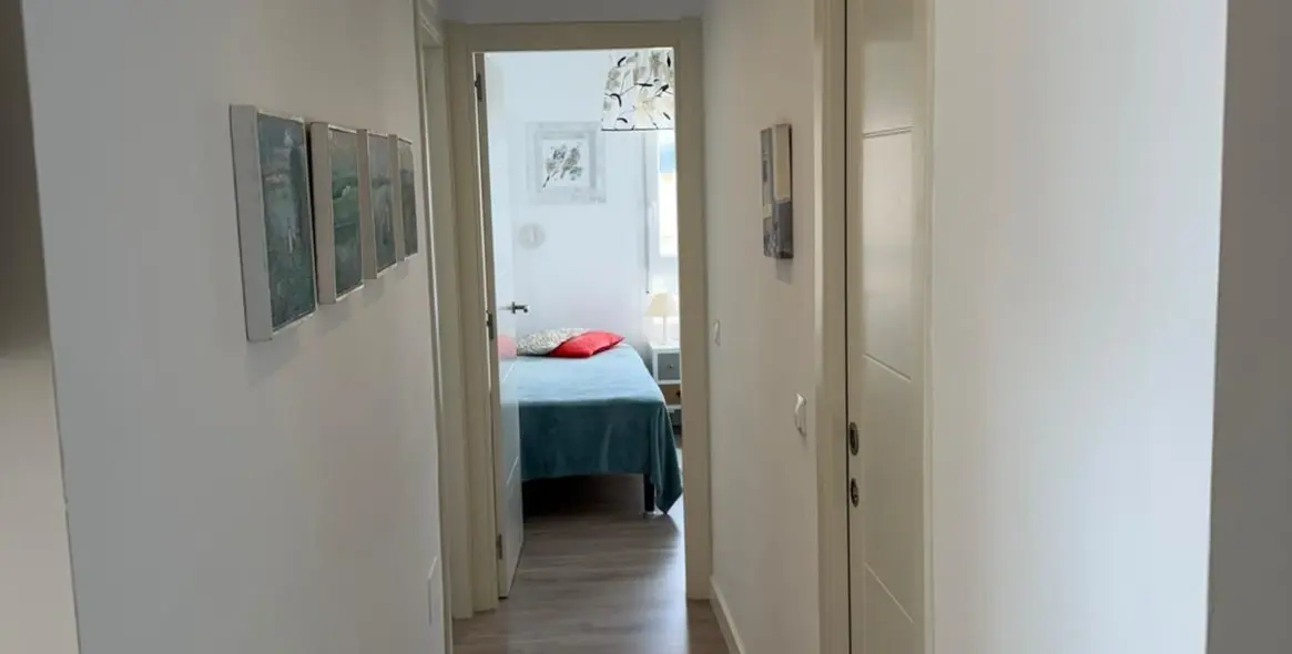 Long-term rent of penthouse in La Campana 16