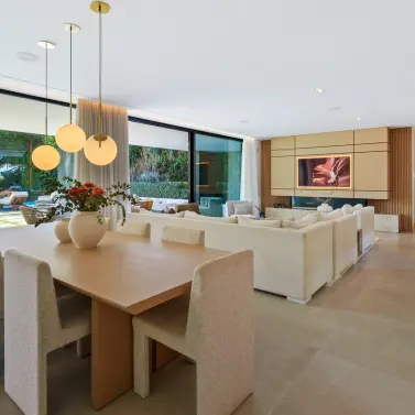 Venta de villa independiente en Nueva Andalucía