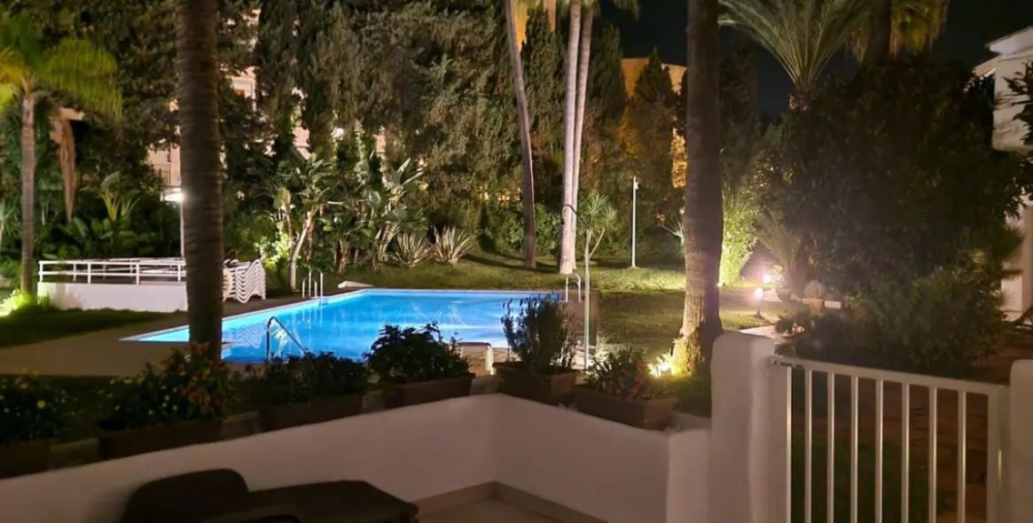 Long-term rent of ground floor apartment in Puerto Banús 1