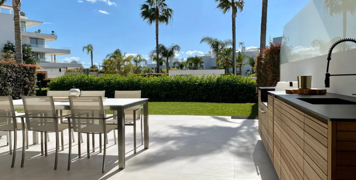 Short-term rent of ground floor apartment in Estepona 3