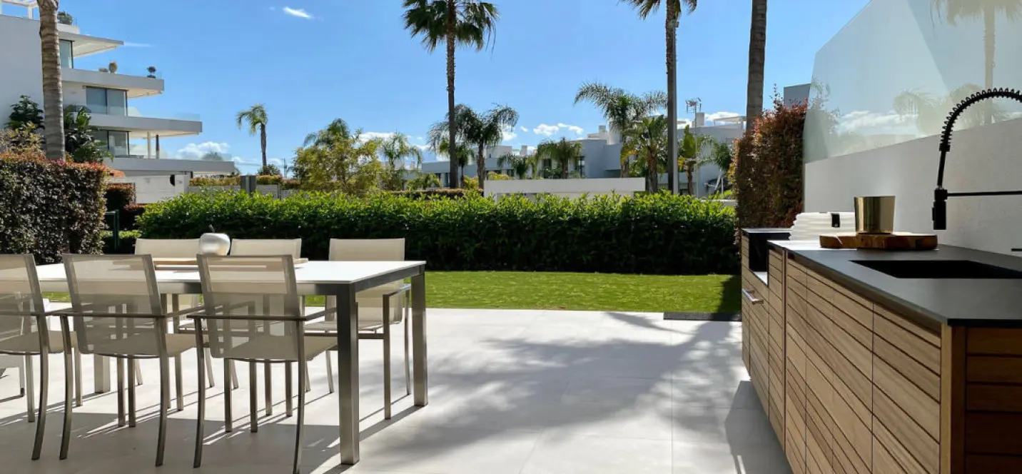 Long-term rent of ground floor apartment in Estepona 2
