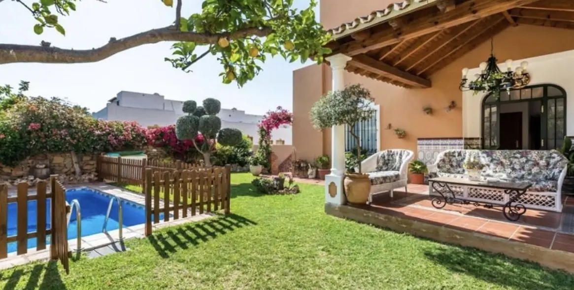 Долгосрочная аренда дома на две семьи в Marbella 1