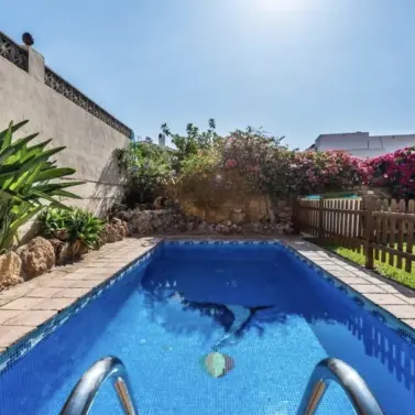 Долгосрочная аренда дома на две семьи в Marbella