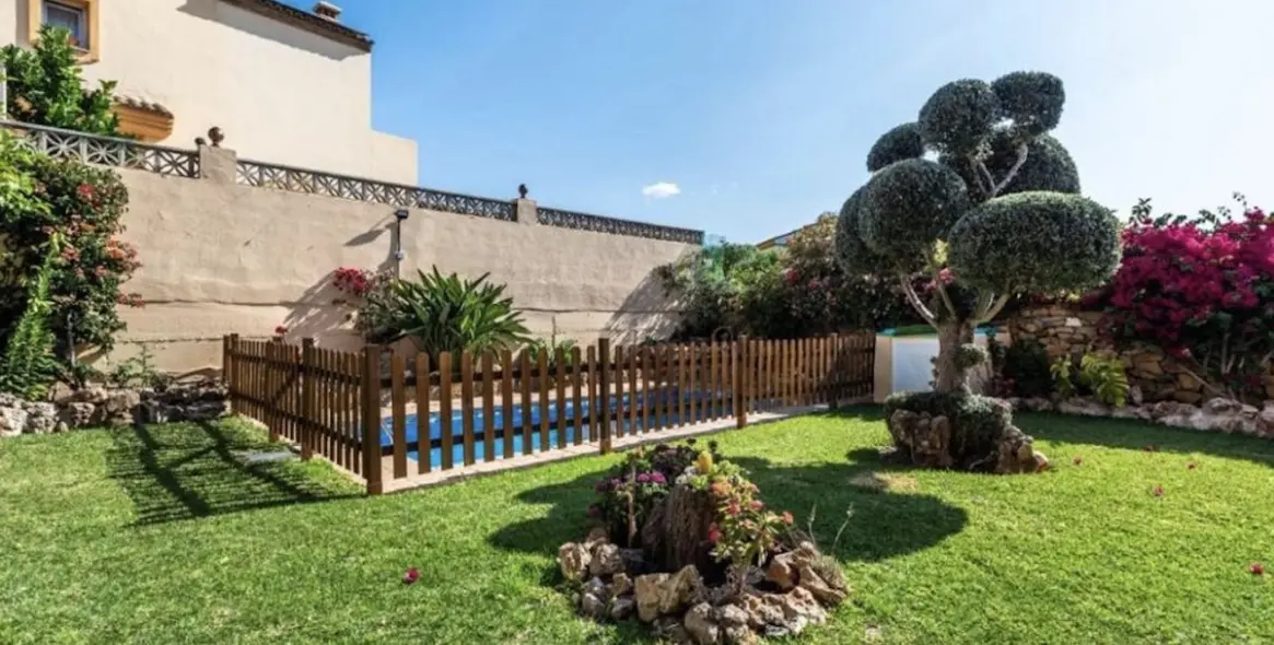 Долгосрочная аренда дома на две семьи в Marbella 3