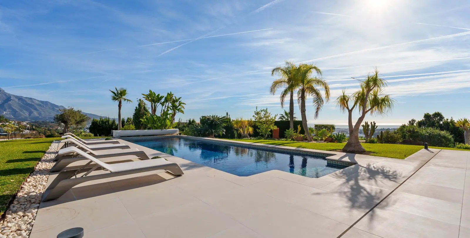 Sale of detached villa in Benahavís 17