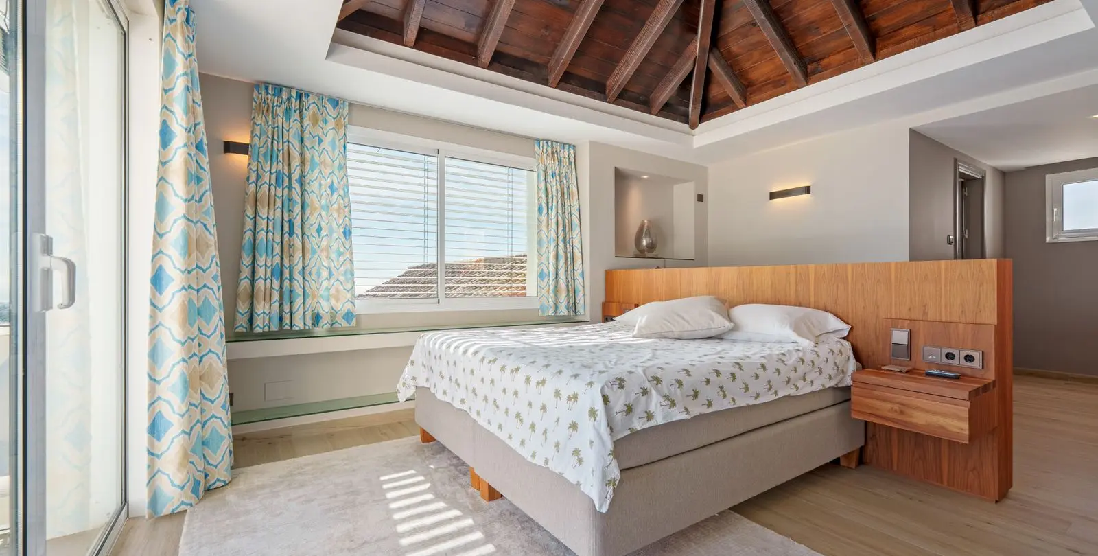 Sale of detached villa in Benahavís 31