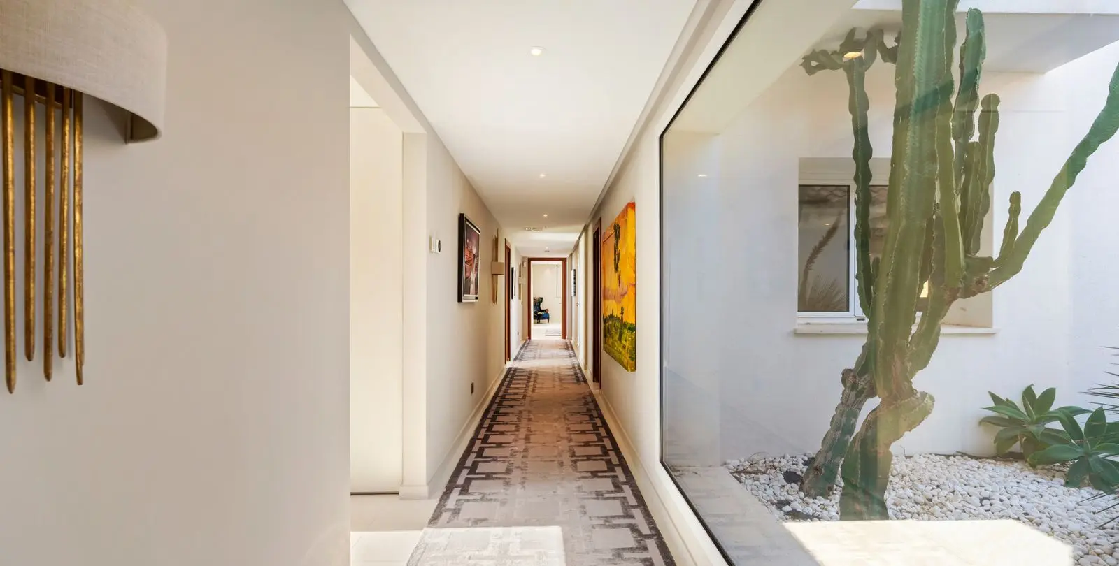 Sale of detached villa in Benahavís 41