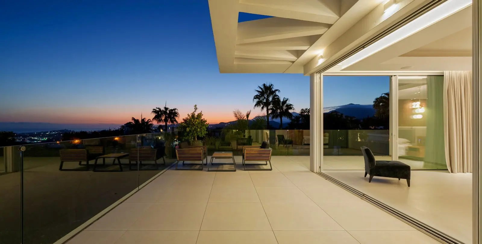 Sale of detached villa in Benahavís 55