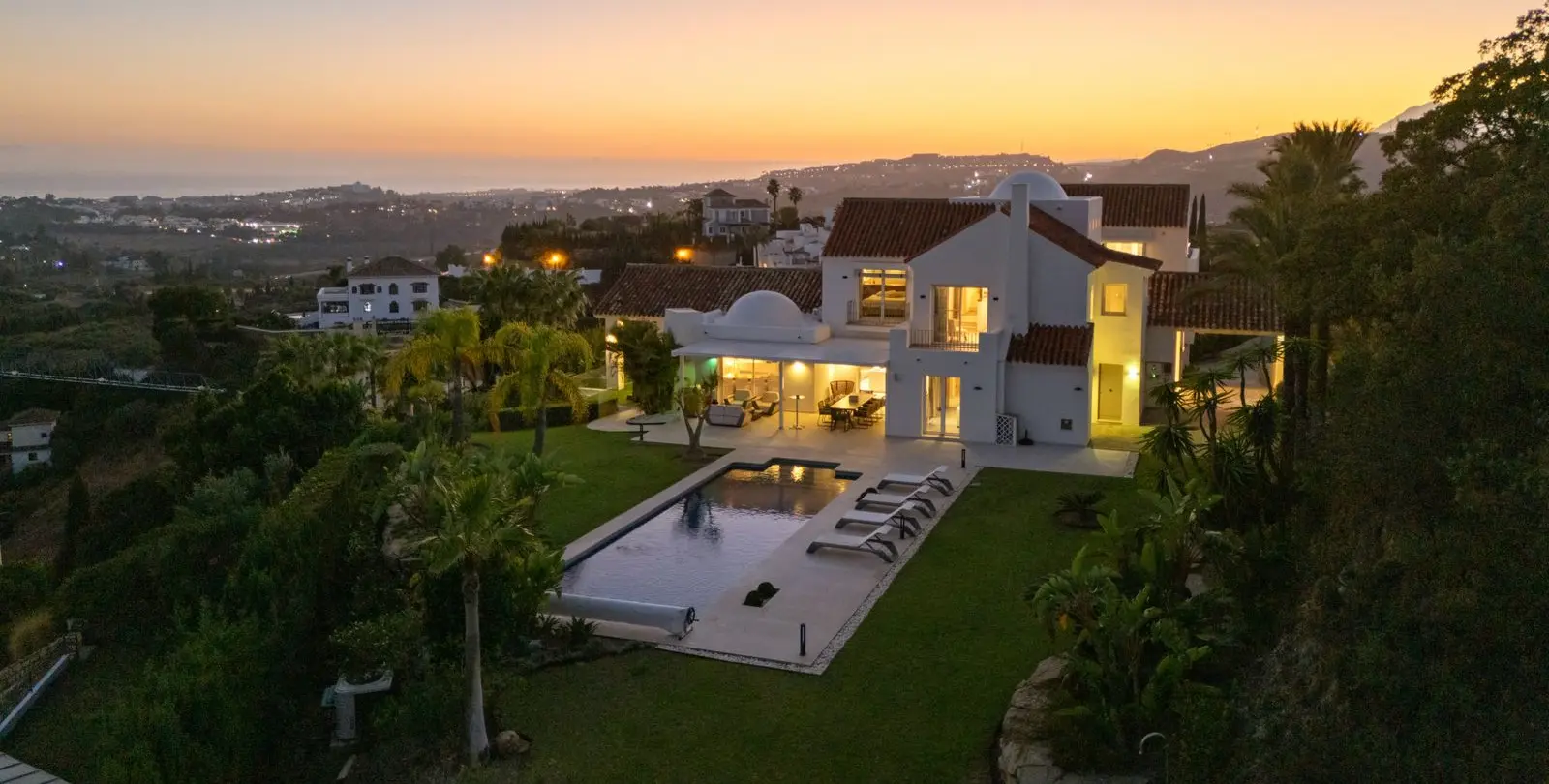 Sale of detached villa in Benahavís 60