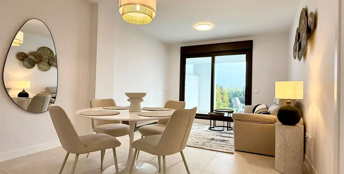 Sale of ground floor apartment in Estepona 3