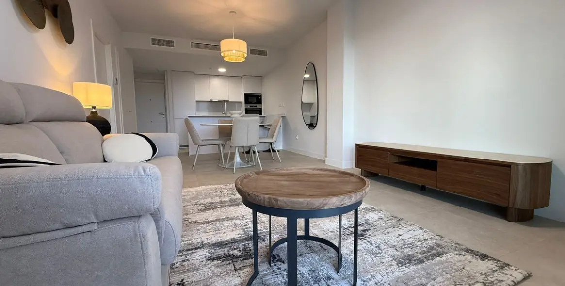 Sale of ground floor apartment in Estepona 12