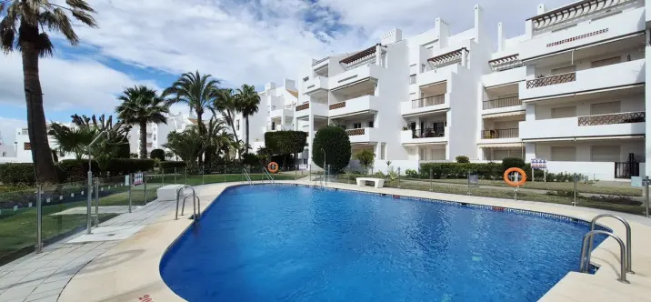 Продажа апартаментов на среднем этаже в Miraflores 0