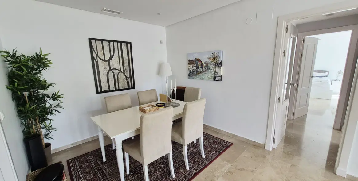 Sale of middle floor apartment in Miraflores 6