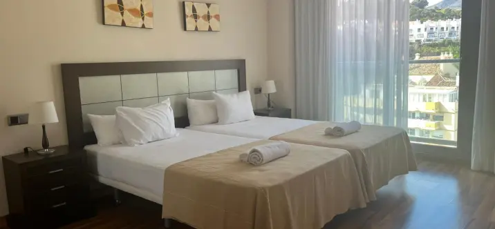 Sale of middle floor apartment in Arroyo de la Miel 0