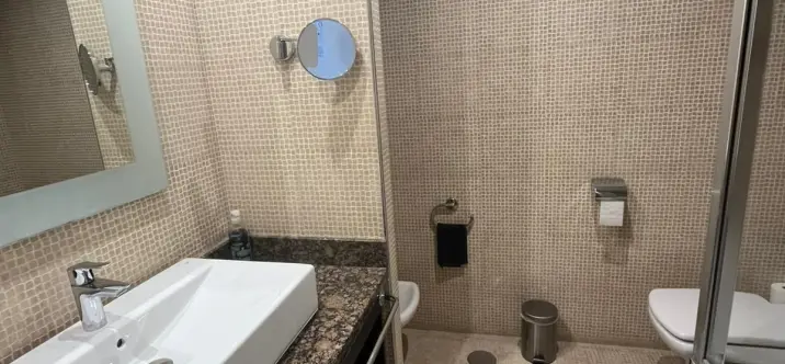 Sale of middle floor apartment in Arroyo de la Miel 4