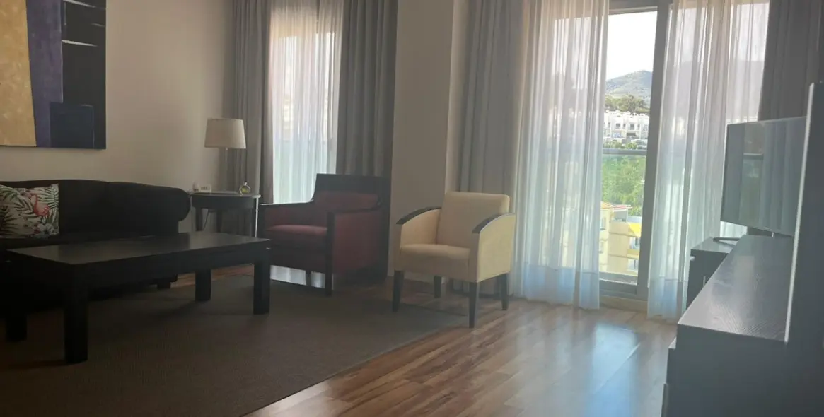 Venta de apartamento en planta media en Arroyo de la Miel 8