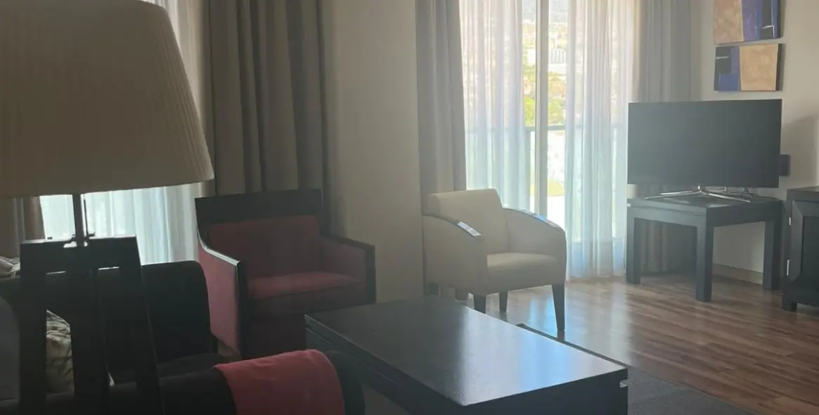Venta de apartamento en planta media en Arroyo de la Miel 9