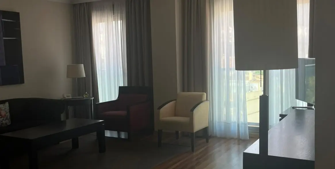 Venta de apartamento en planta media en Arroyo de la Miel 10