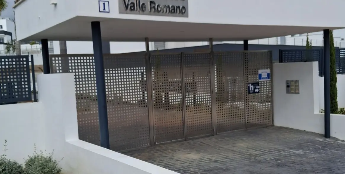 Sale of ground floor apartment in Valle Romano 1