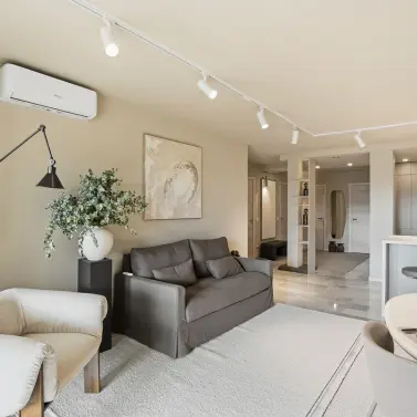 Продажа апартаментов на среднем этаже в Calahonda