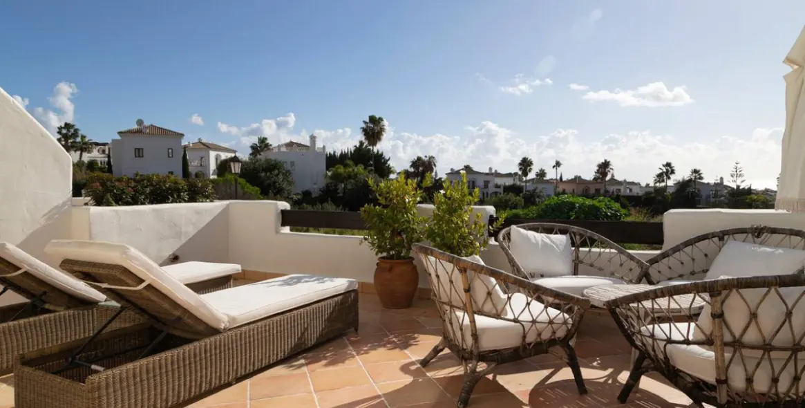 Short-term rent of townhouse in Selwo 2