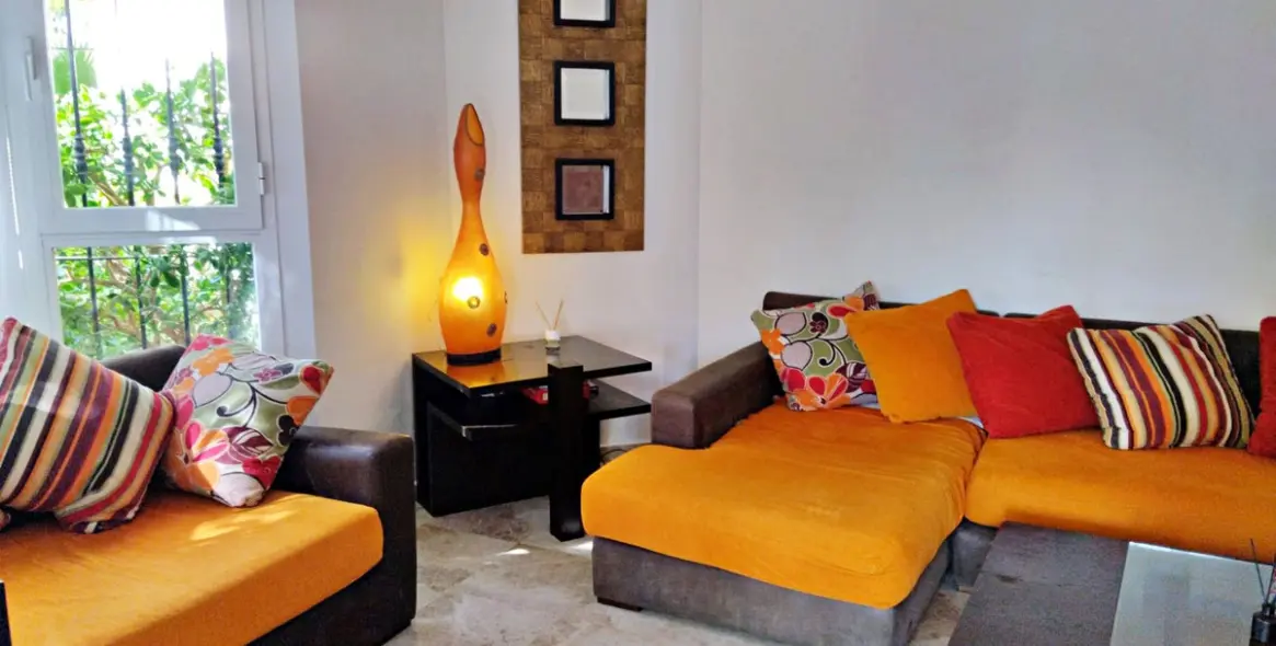 Sale of ground floor apartment in Nueva Andalucía 12
